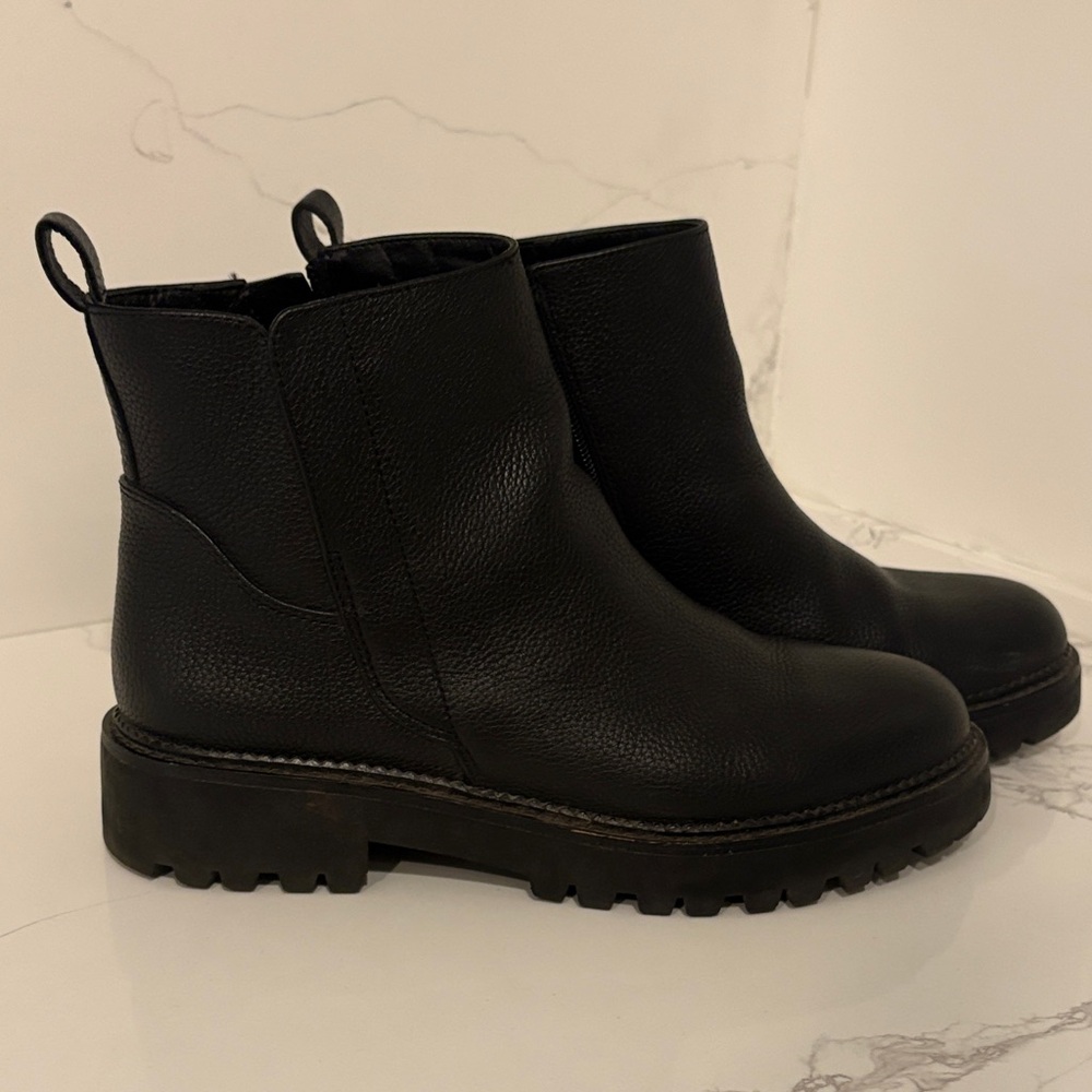 Nordstrom Brand Women’s Black Ankle Boots, water resistant 9.5